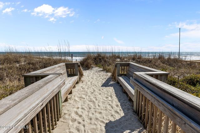 102 Fairfax Road, Emerald Isle, NC 28594