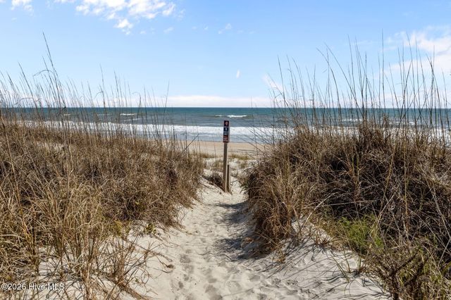 102 Fairfax Road, Emerald Isle, NC 28594