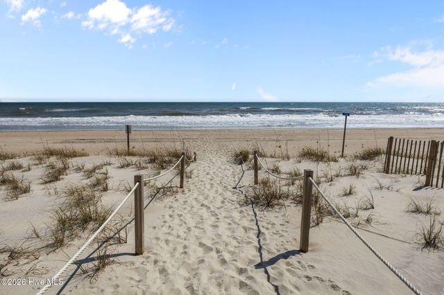 102 Fairfax Road, Emerald Isle, NC 28594