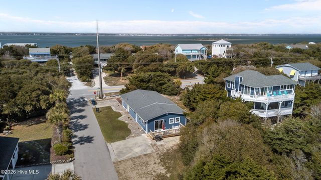 102 Fairfax Road, Emerald Isle, NC 28594