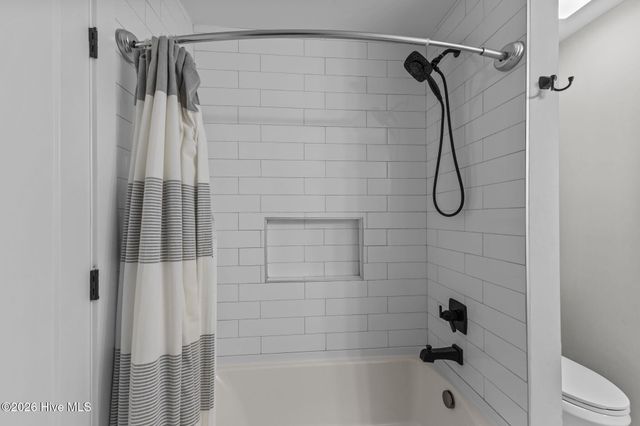 102 Fairfax Road, Emerald Isle, NC 28594