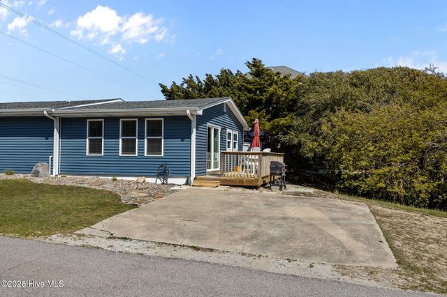 102 Fairfax Road, Emerald Isle, NC 28594