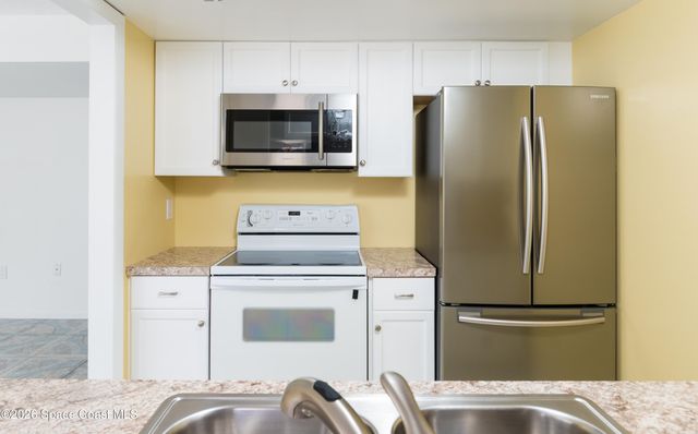 101 San Paulo Circle 14-101, West Melbourne, FL 32904