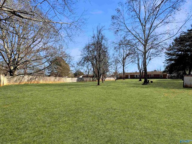 110 Tres Drive, Huntsville, AL 35811