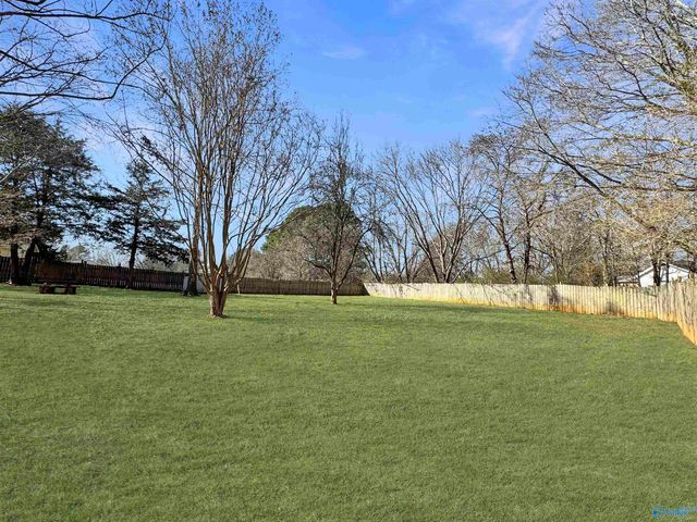 110 Tres Drive, Huntsville, AL 35811