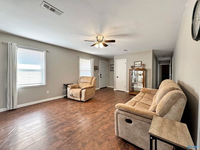 110 Tres Drive, Huntsville, AL 35811