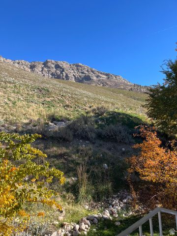 3246 N MOUNTAIN RD, North Ogden, UT 84414