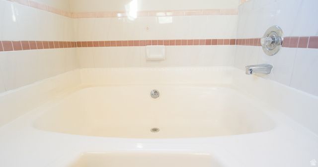 3246 N MOUNTAIN RD, North Ogden, UT 84414