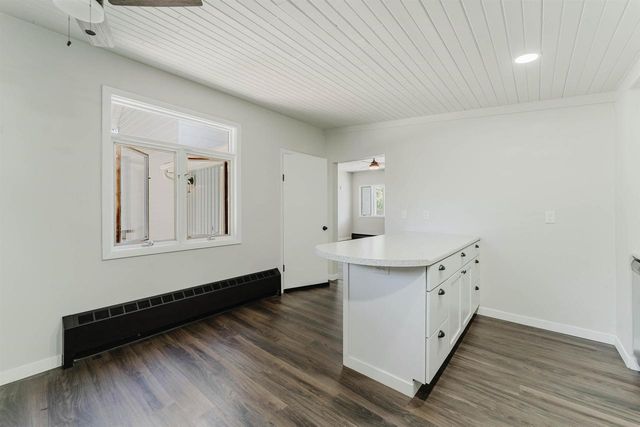 234 W 18TH AVENUE, Oshkosh, WI 54902
