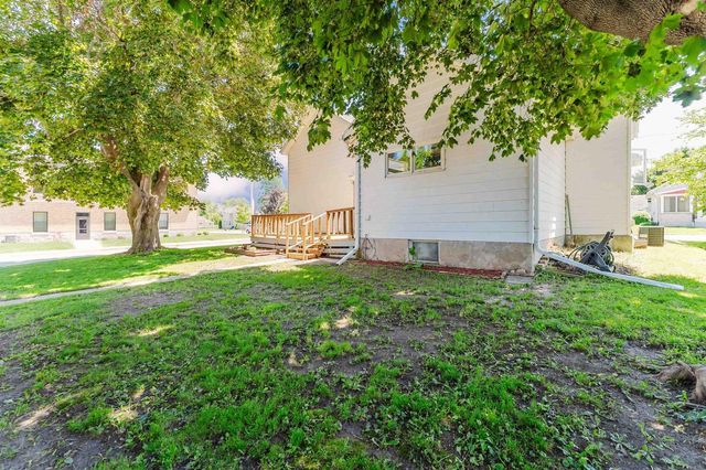 234 W 18TH AVENUE, Oshkosh, WI 54902