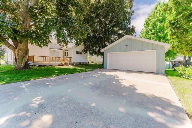 234 W 18TH AVENUE, Oshkosh, WI 54902