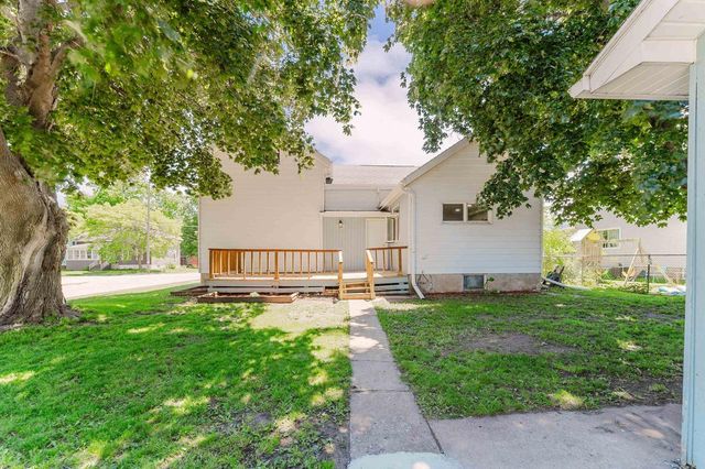 234 W 18TH AVENUE, Oshkosh, WI 54902
