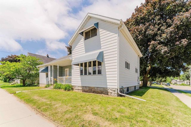 234 W 18TH AVENUE, Oshkosh, WI 54902