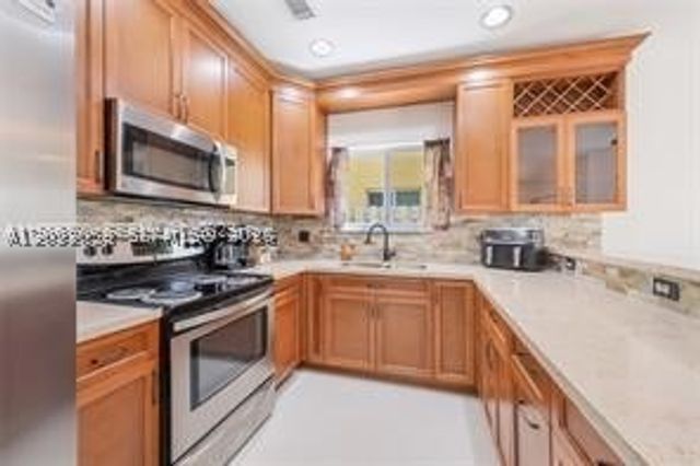 1175 NE 41st Ave, Homestead, FL 33033