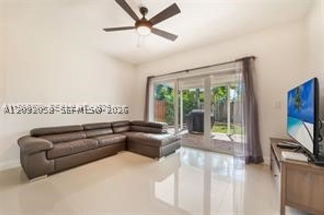 1175 NE 41st Ave, Homestead, FL 33033