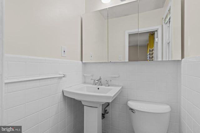 1220 WINSTEAD RD, Wilmington, DE 19803