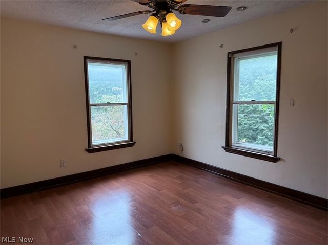 835 Albemarle Avenue, Cuyahoga Falls, OH 44221