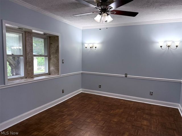 835 Albemarle Avenue, Cuyahoga Falls, OH 44221