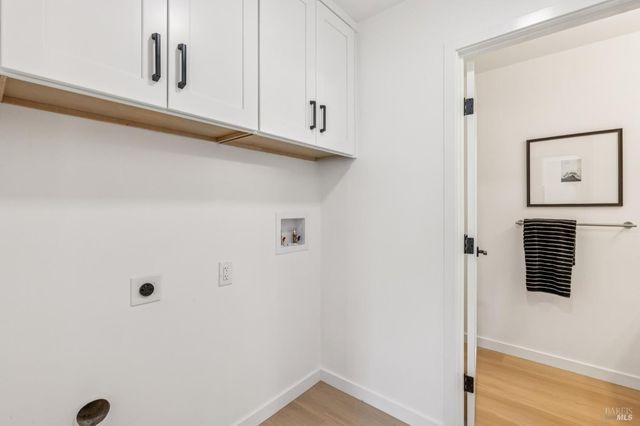 17 Thoreau Cir, Mill Valley, CA 94941