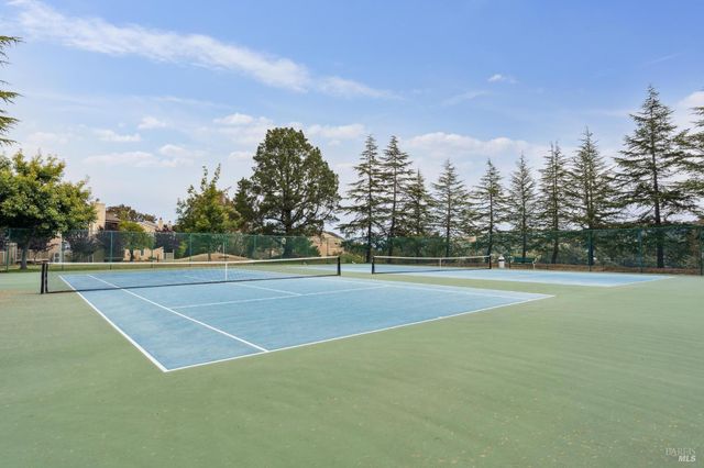 17 Thoreau Cir, Mill Valley, CA 94941