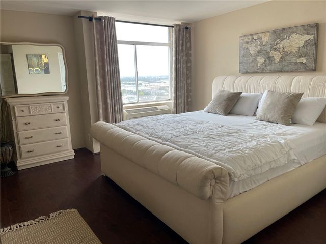 7510 Hornwood Drive 1407, Houston, TX 77036