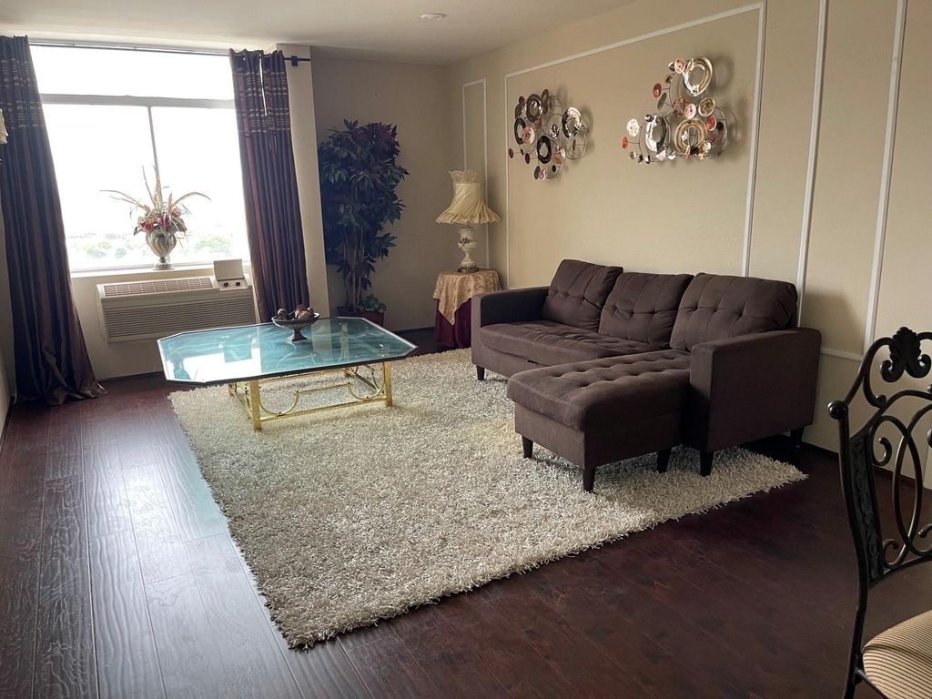 7510 Hornwood Drive 1407, Houston, TX 77036