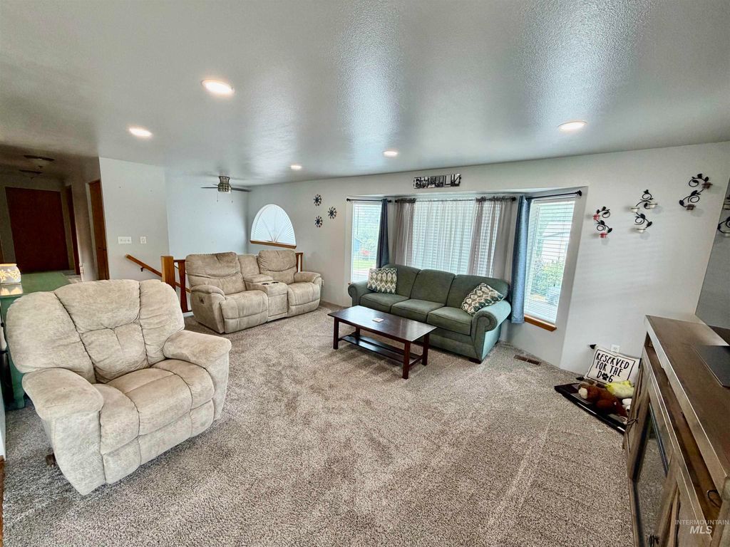 1936 Birch Ave, Lewiston, ID 83501 photo 4