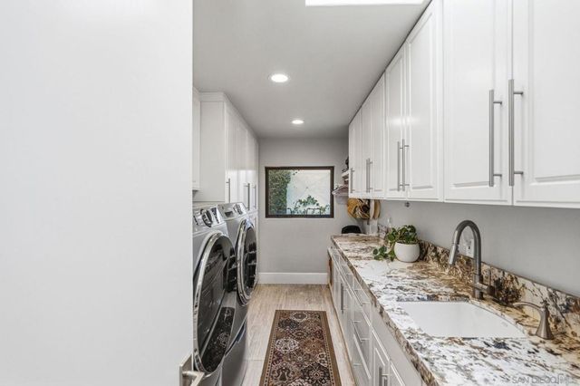 16710 Caminito De Las Palmas, San Diego, CA 92127