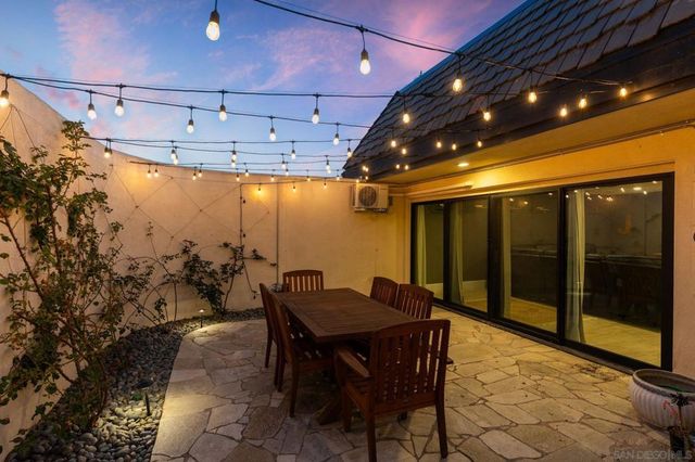 16710 Caminito De Las Palmas, San Diego, CA 92127