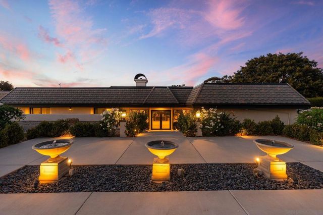 16710 Caminito De Las Palmas, San Diego, CA 92127