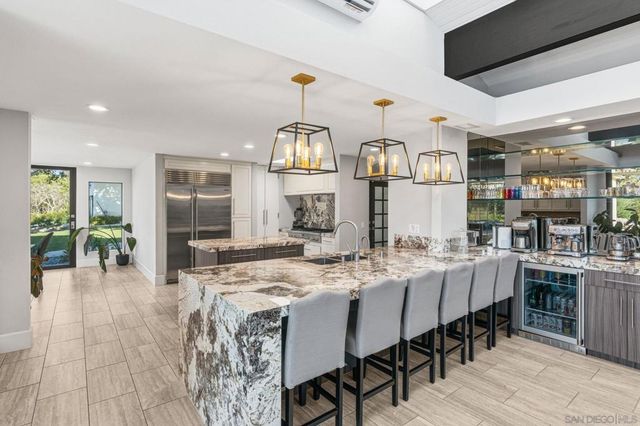 16710 Caminito De Las Palmas, San Diego, CA 92127