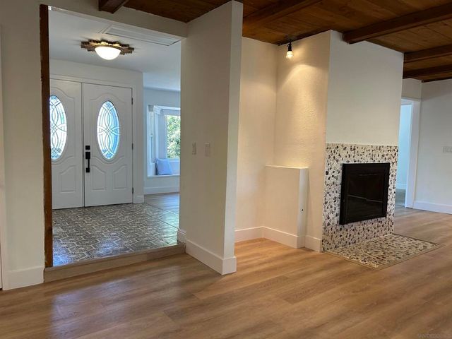 8857 Echo Drive, La Mesa, CA 91941