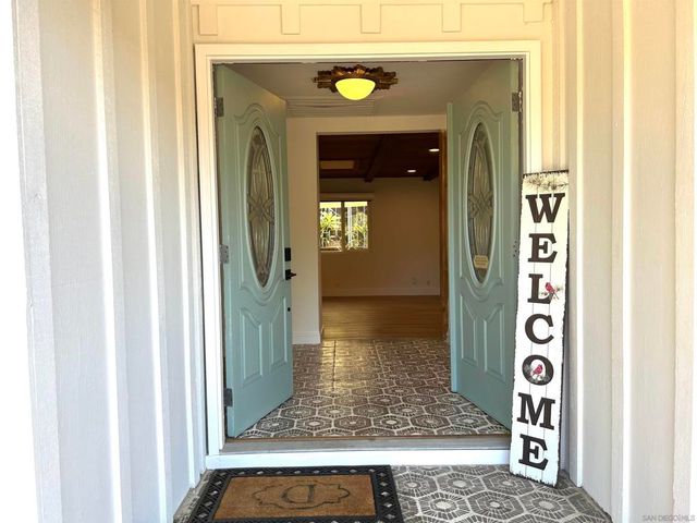 8857 Echo Drive, La Mesa, CA 91941