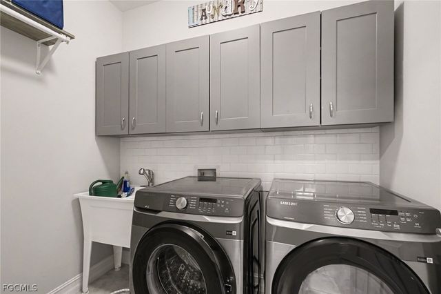 3979 Crosswater DR, North Fort Myers, FL 33917