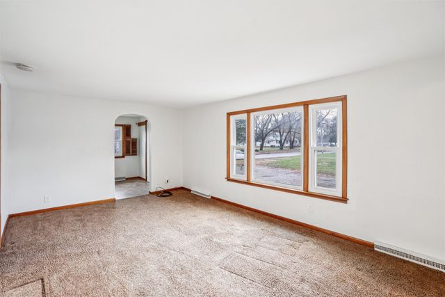 3125 Raccoon Street, Des Moines, IA 50317