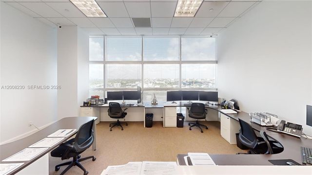 175 SW 7th St 1612, Miami, FL 33130