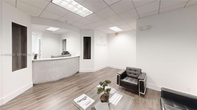 175 SW 7th St 1612, Miami, FL 33130