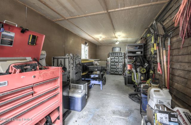1200 Johnson Rd, Louisville, KY 40245