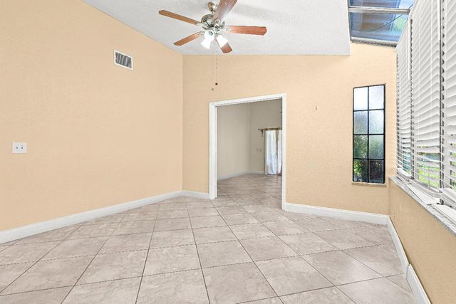 4134 NW 2nd Lane, Delray Beach, FL 33445