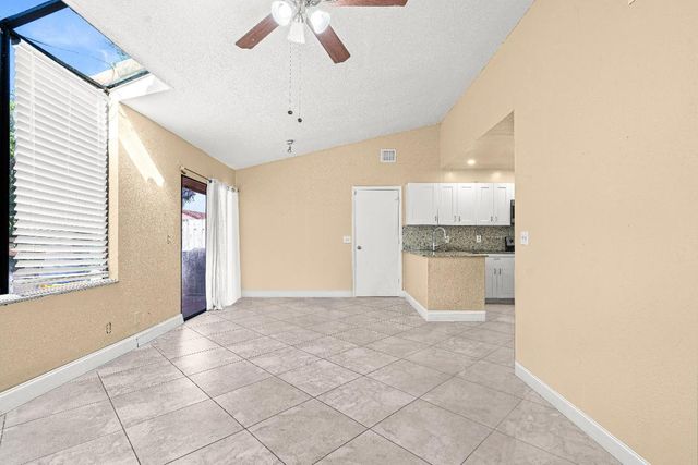 4134 NW 2nd Lane, Delray Beach, FL 33445