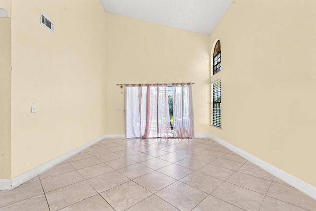 4134 NW 2nd Lane, Delray Beach, FL 33445