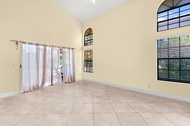 4134 NW 2nd Lane, Delray Beach, FL 33445