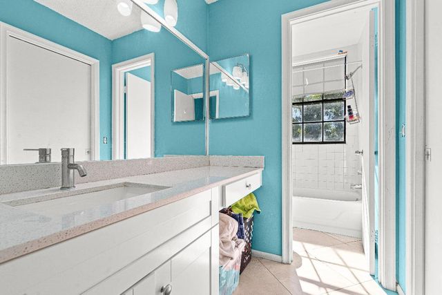 4134 NW 2nd Lane, Delray Beach, FL 33445