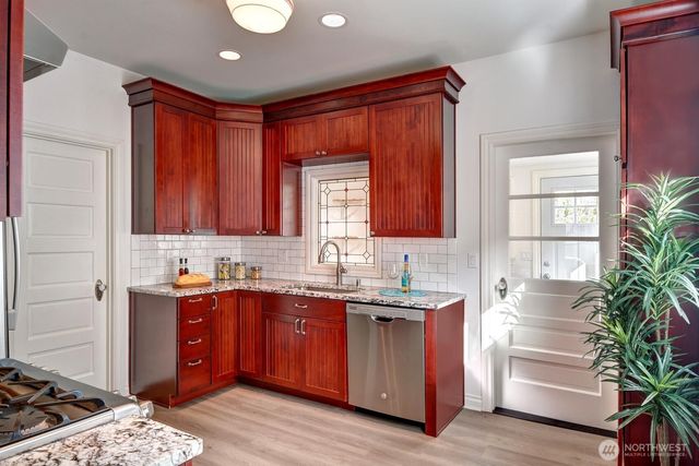 2608 S Grand Street, Seattle, WA 98144