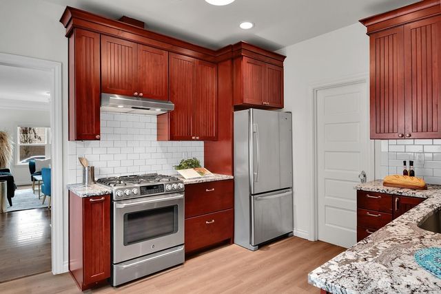 2608 S Grand Street, Seattle, WA 98144