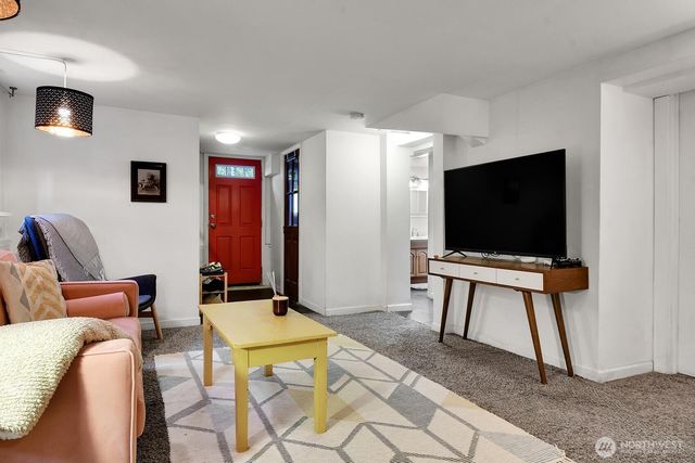 2608 S Grand Street, Seattle, WA 98144