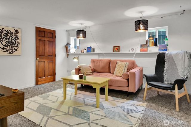 2608 S Grand Street, Seattle, WA 98144