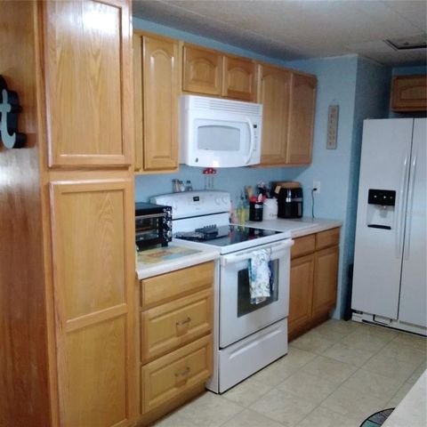10473 HOLIDAY SHORES DRIVE 303, Largo, FL 33773