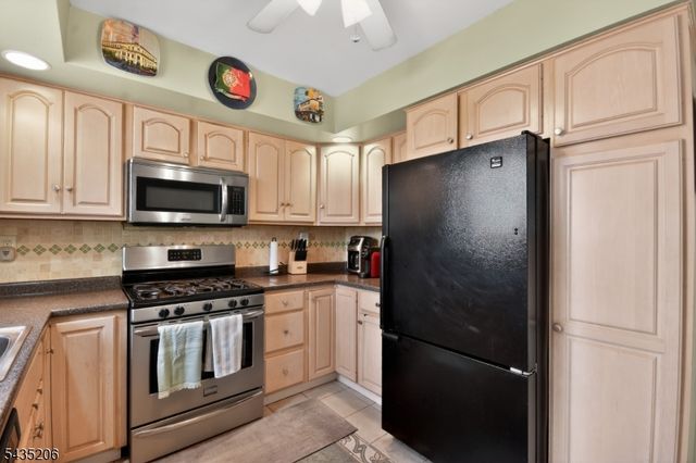 128 White Oak Ter, Belleville Twp., NJ 07109
