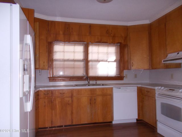 1606 Hardee Road, Kinston, NC 28504